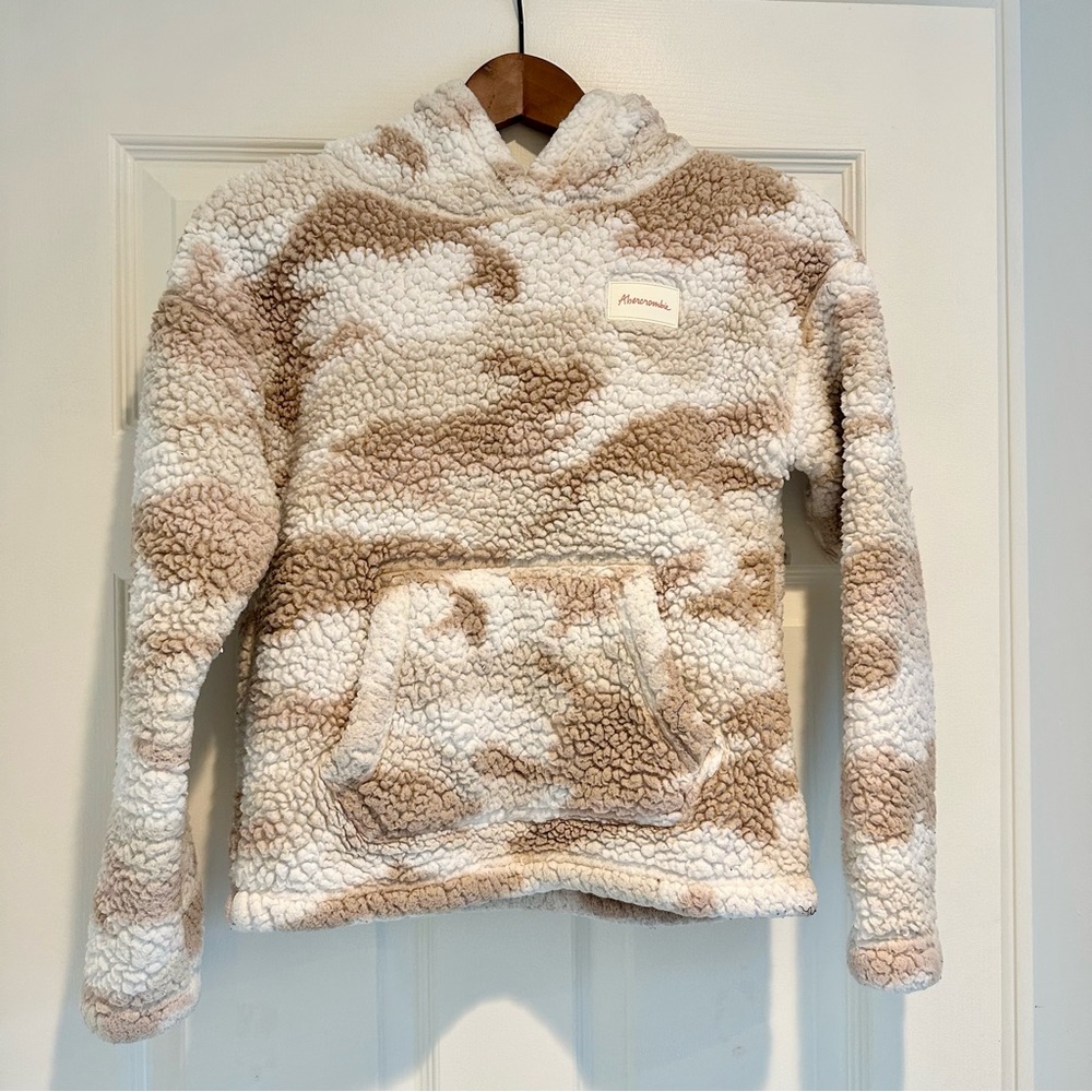 Cozy Warm Abercrombie Kids Sherpa Style Hoodie